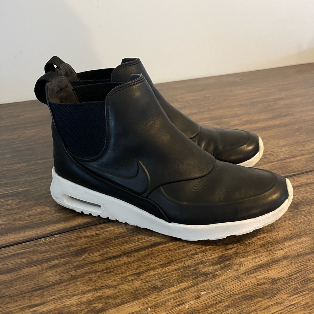Nike Air Max Thea Mid Women's Shoe